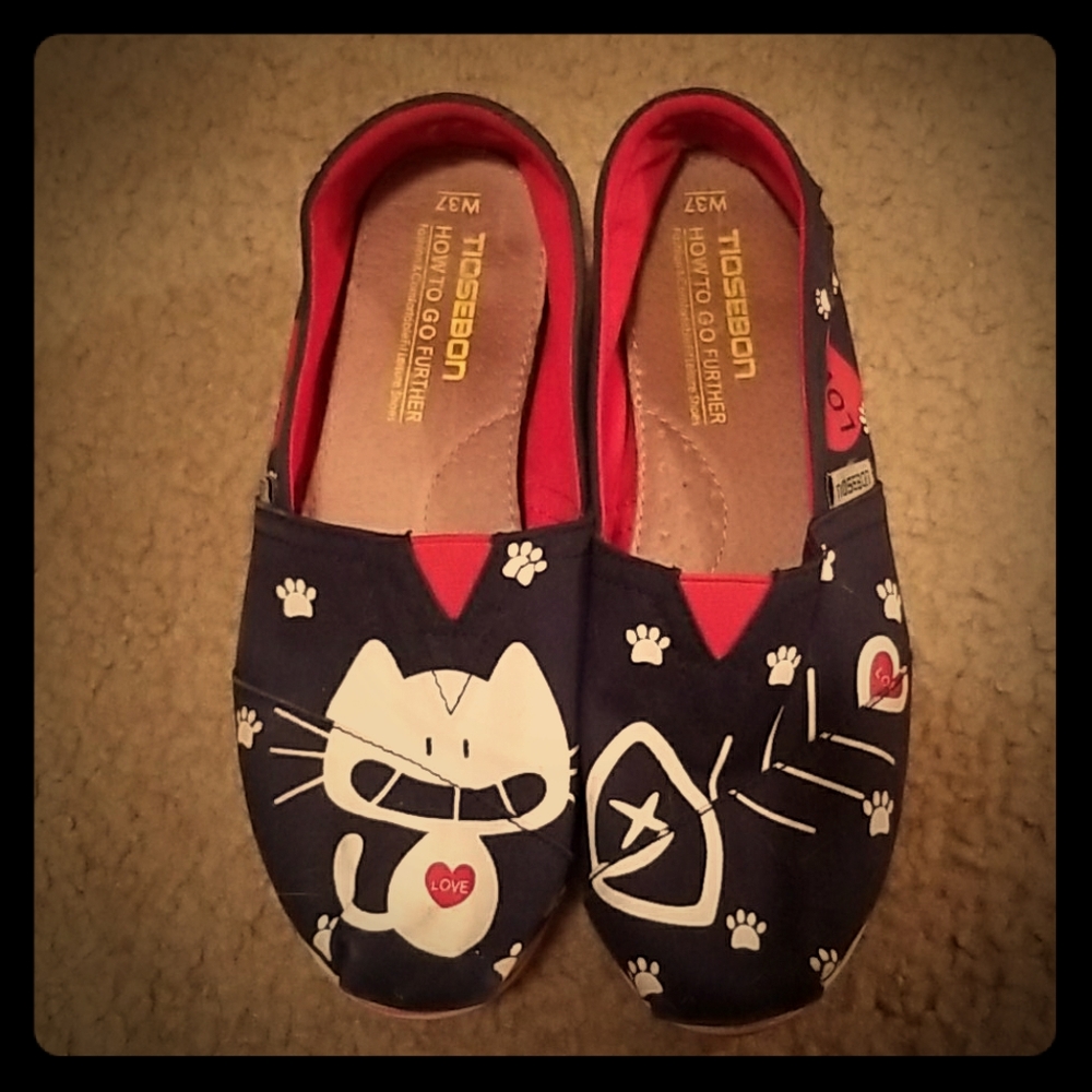 Girl shoes